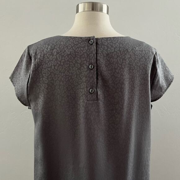 NEW Silence + Noise Animal Print Mini Shift Dress Pockets Metallic Gray Large - Picture 11 of 11